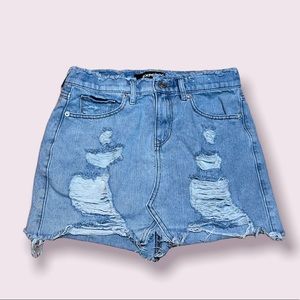 Straight mini mid rise skirt